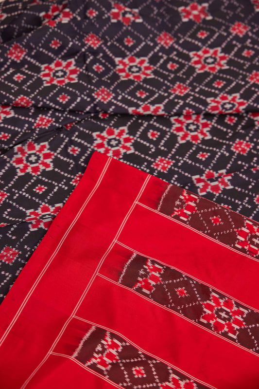 Navy Blue & Red Geometric Ikat Pochampally Silk Saree