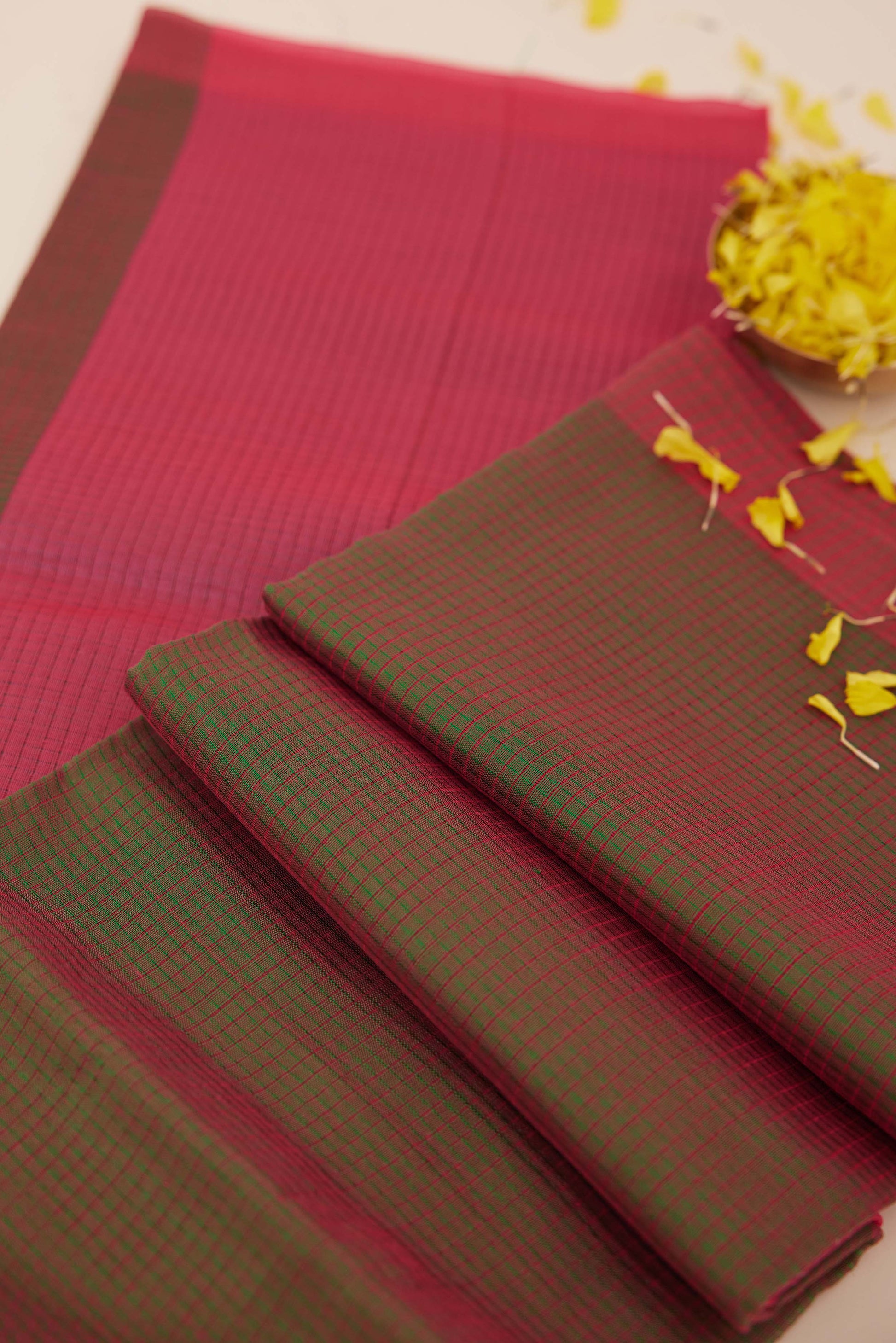 Green Self-Checked Mangalagiri Cotton Silk Saree with Pink Pallu