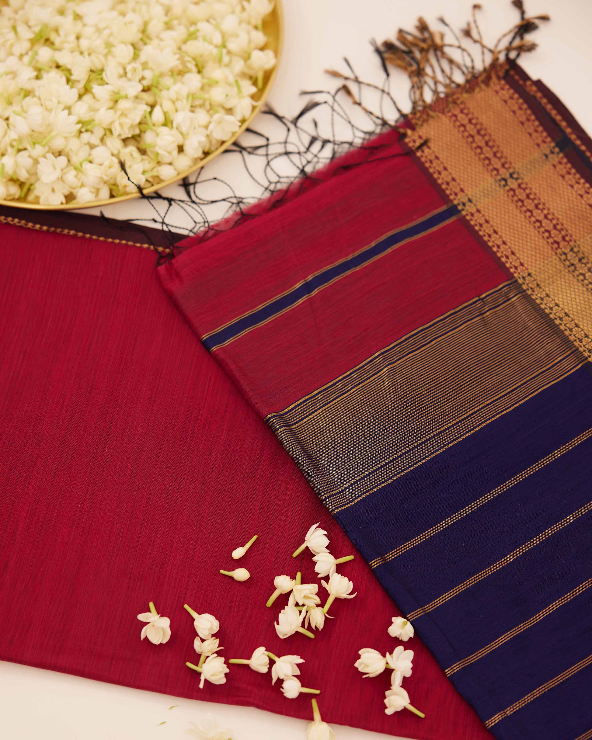 Pink Maheshwari Cotton Silk Saree with Blue Pallu & Zari Border