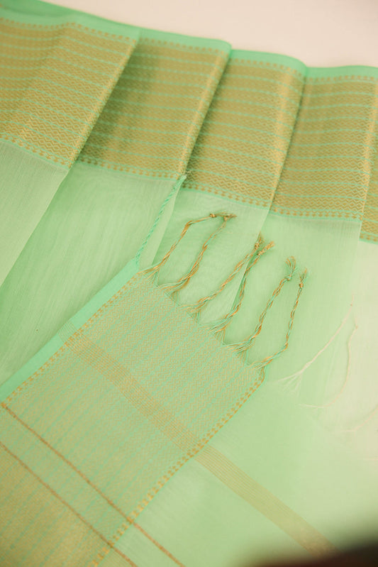 Green Maheshwari Cotton Silk Saree with Gold Zari Border & Pallu